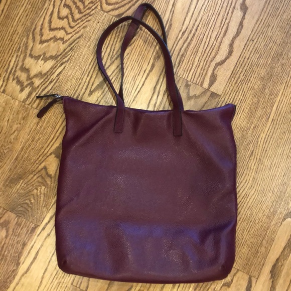 Like new, genuine Italian shoulder bag. - Picture 2 of 3
